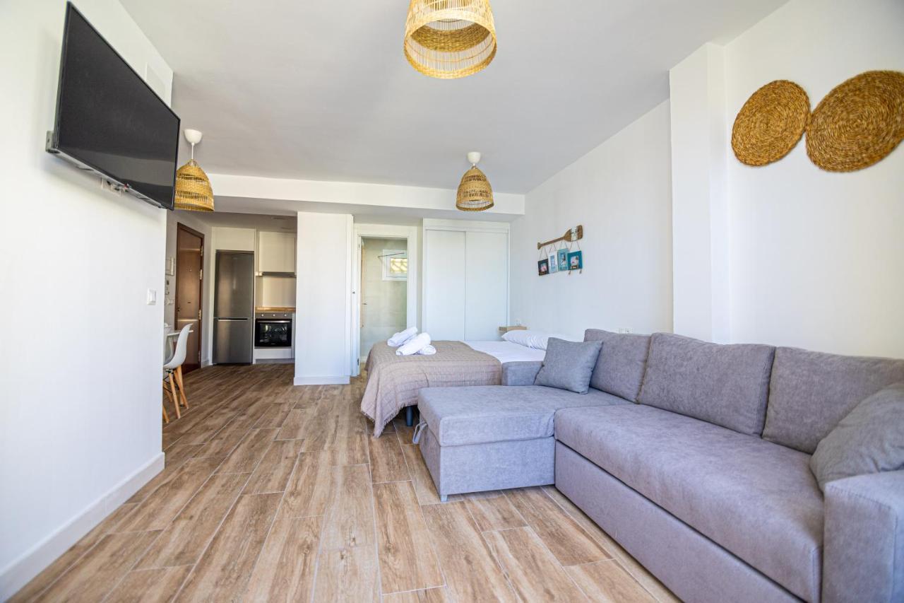Sunstay Loft Puerto Marina 贝纳尔马德纳 外观 照片