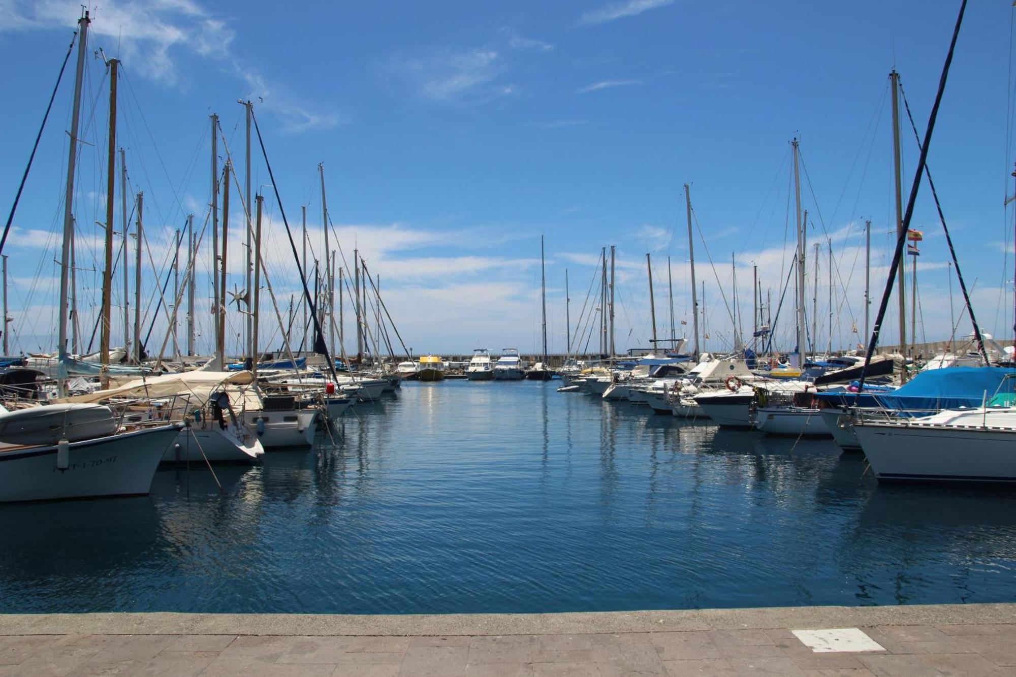 Sunstay Loft Puerto Marina 贝纳尔马德纳 外观 照片